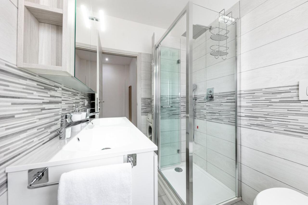 House Near Train StationA/C Apartment Seriate Ngoại thất bức ảnh