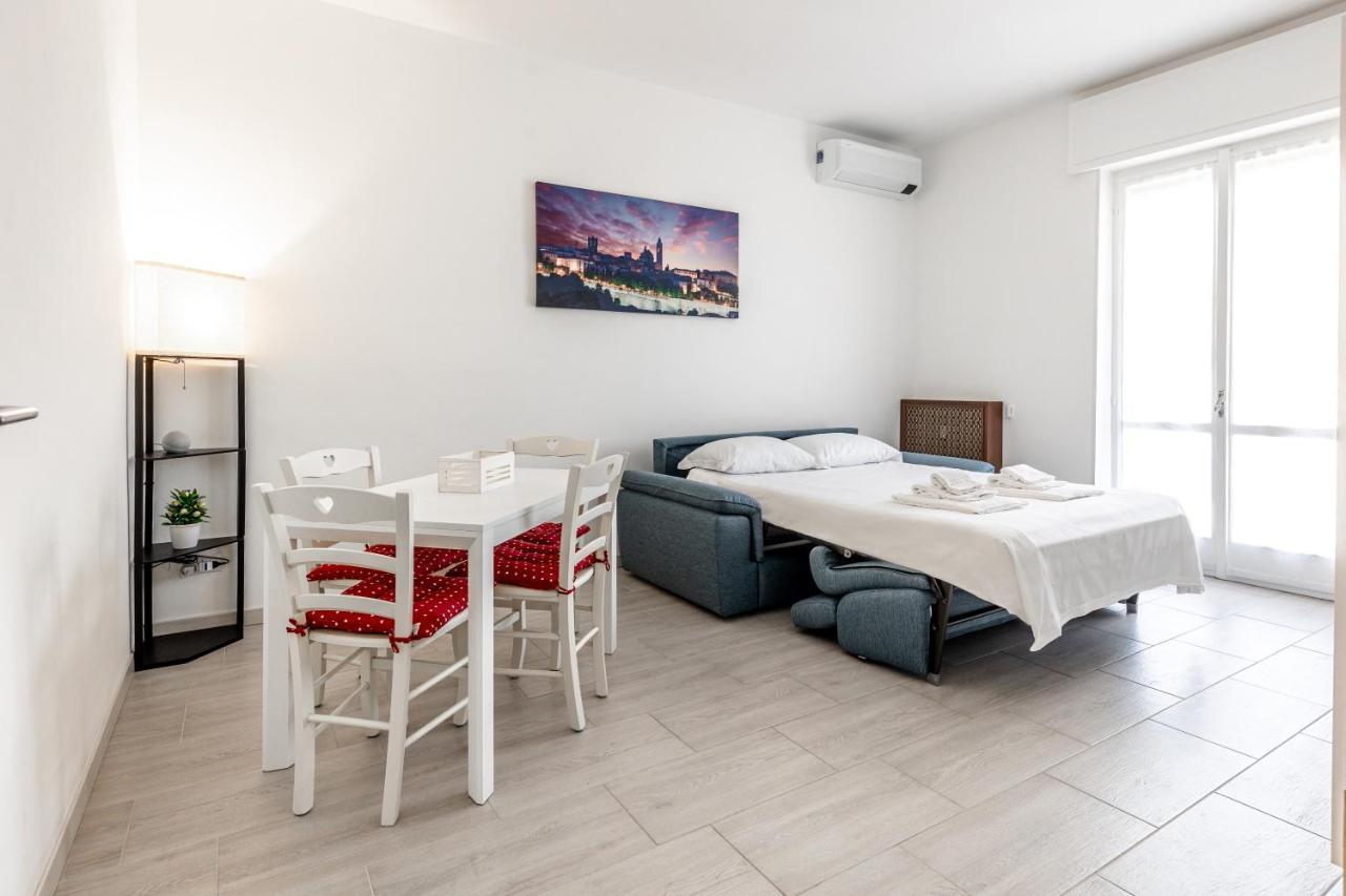 House Near Train StationA/C Apartment Seriate Ngoại thất bức ảnh